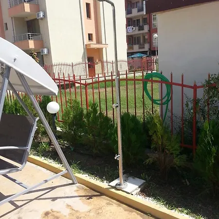 Grigoria Apartment *